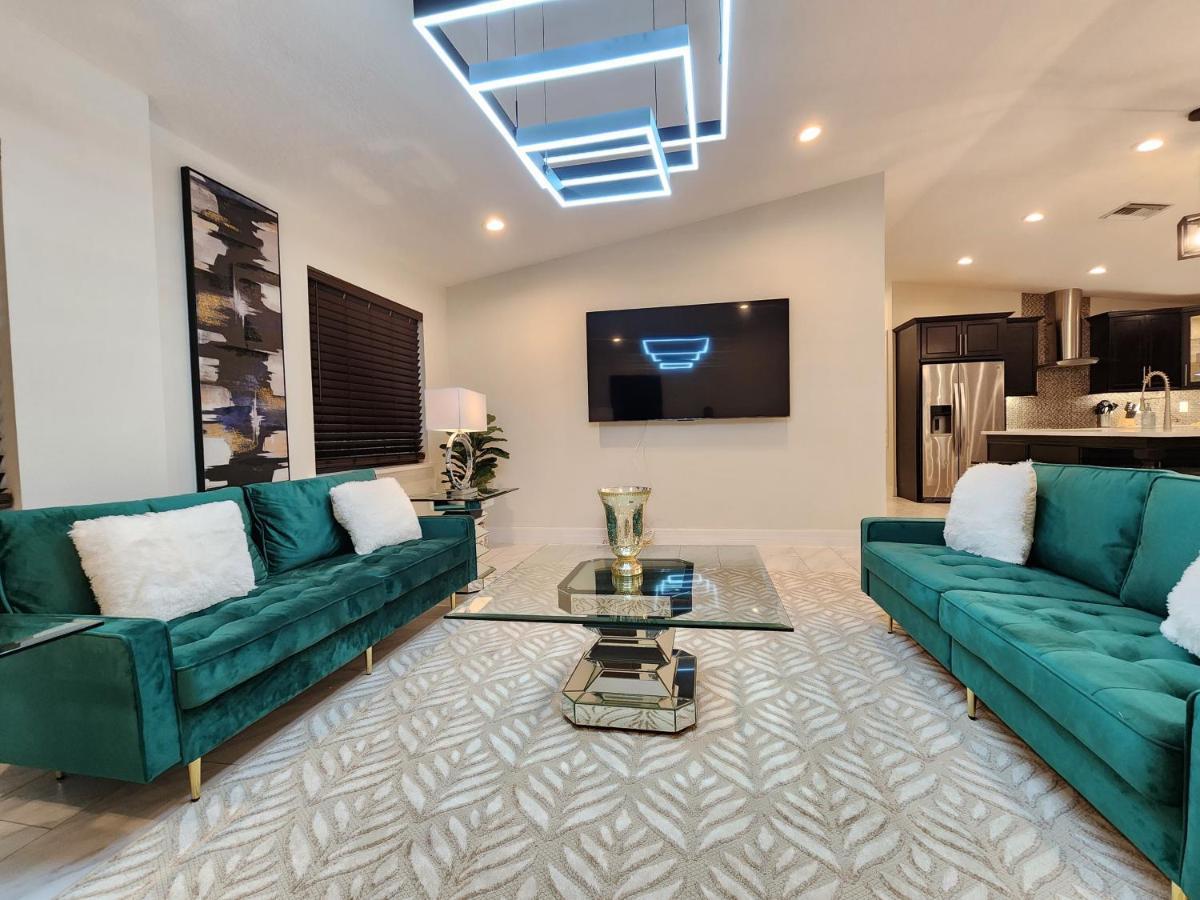 The Villa Orlando@College Park. Sleeps16 Exterior foto